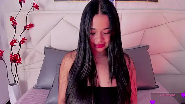 Snapshot of Aitana98_ chatting on 12-24-24, 03:27 Aitana98 online show from 12-24-24, 03:27