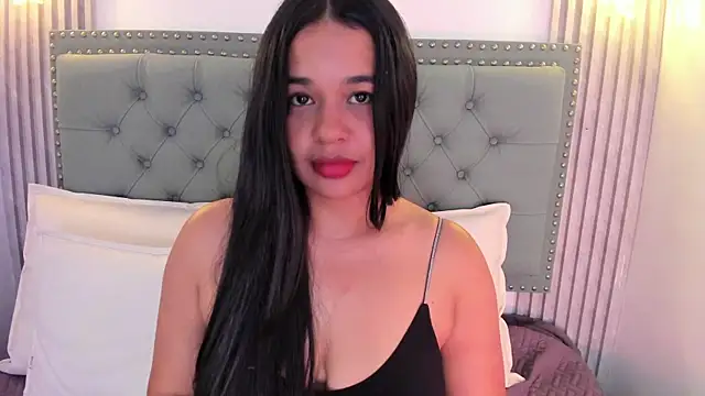 Snapshot of Aitana98_ chatting on 01-17-25, 09:39 Aitana98 online show from 01-17-25, 09:39