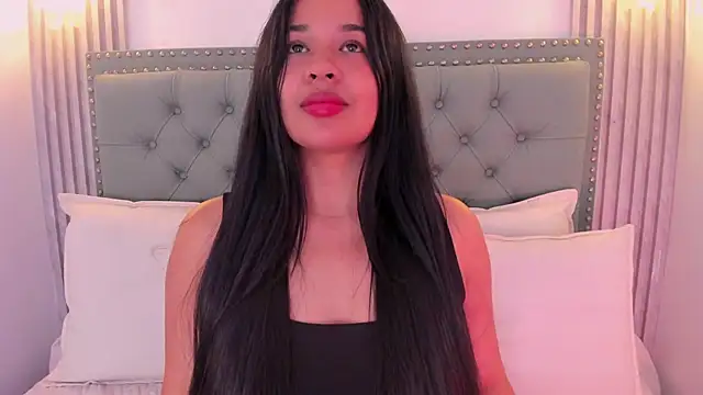 Snapshot of Aitana98_ chatting on 02-12-25, 07:44 Aitana98 online show from 02-12-25, 07:44