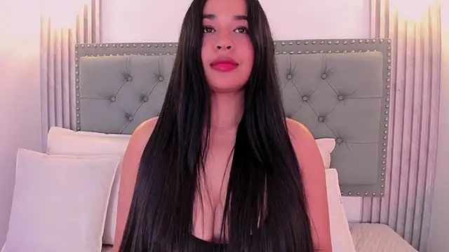 Snapshot of Aitana98_ chatting on 02-19-25, 04:44 Aitana98 online show from 02-19-25, 04:44