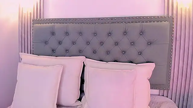 Snapshot of Aitana98_ chatting on 02-20-25, 04:28 Aitana98 online show from 02-20-25, 04:28