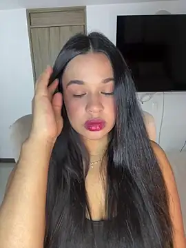 Snapshot of Aitana98_ chatting on 11-19-25, 02:00 Aitana98 online show from 11-19-25, 02:00