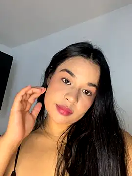 Snapshot of Aitana98_ chatting on 11-22-25, 01:37 Aitana98 online show from 11-22-25, 01:37