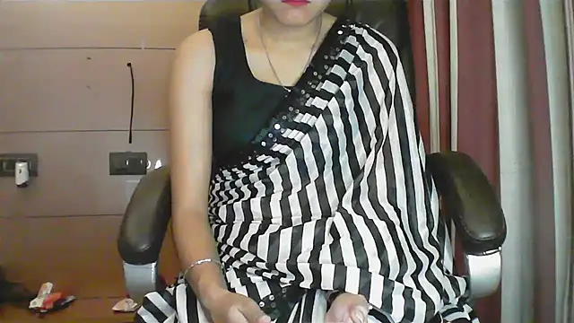 collage hoty online show from 11-27-25, 04:42