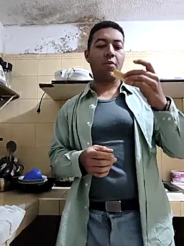 Morenocosta12 online show from 11-12-25, 04:13