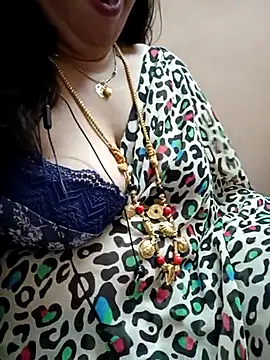 gaurika18 online show from 02-13-25, 06:59