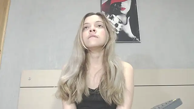 andreau18 online show from 02-18-25, 01:33