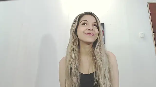 andreau18 online show from 09-24-25, 01:36