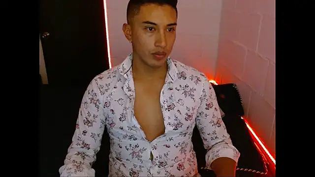 Snapshot of Davixx258 chatting on 02-21-25, 08:38 Davixx258 online show from 02-21-25, 08:38