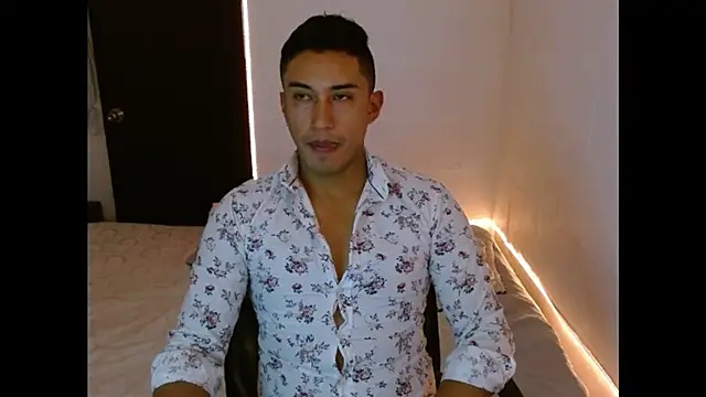 Snapshot of Davixx258 chatting on 02-24-25, 10:03 Davixx258 online show from 02-24-25, 10:03