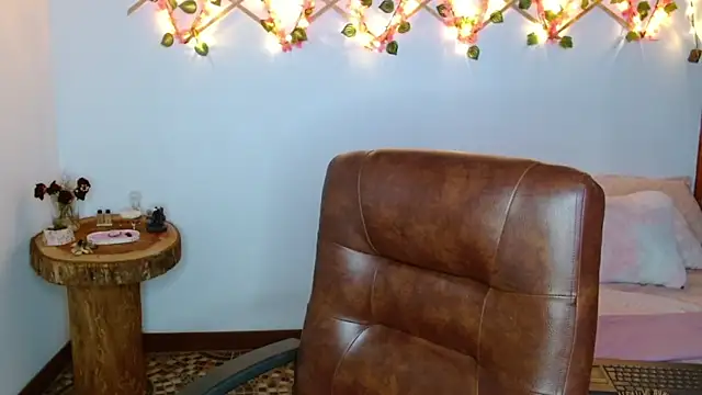 Snapshot of SofiaaCortes chatting on 03-14-25, 06:10 SofiaaCortes online show from 03-14-25, 06:10