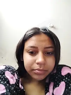 emma ambar online show from 10-10-25, 04:39