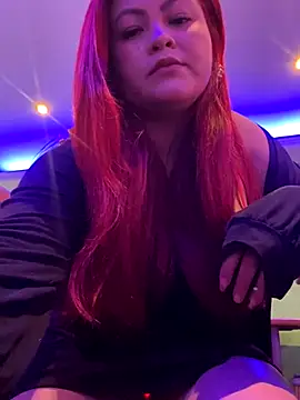 lia moon77 online show from 12-17-25, 10:27