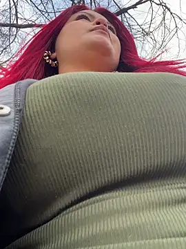 lia moon77 online show from 12-22-25, 07:00