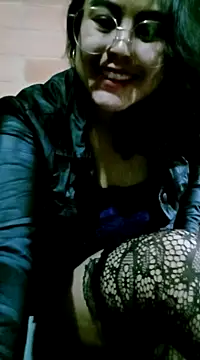 lara moon25 online show from 01-01-25, 12:11