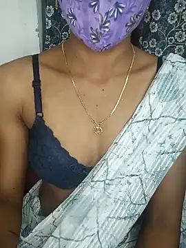 Snapshot of Miakhalifatamil chatting on 12-29-24, 05:22 Miakhalifatamil online show from 12-29-24, 05:22