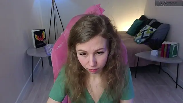 Lill Mary online show from 01-27-25, 03:15