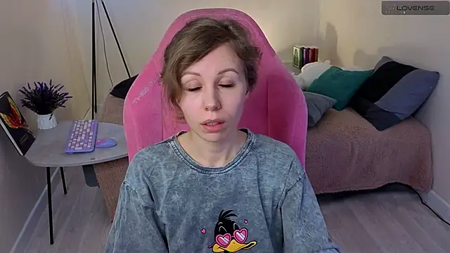 Lill Mary online show from 02-20-25, 06:39