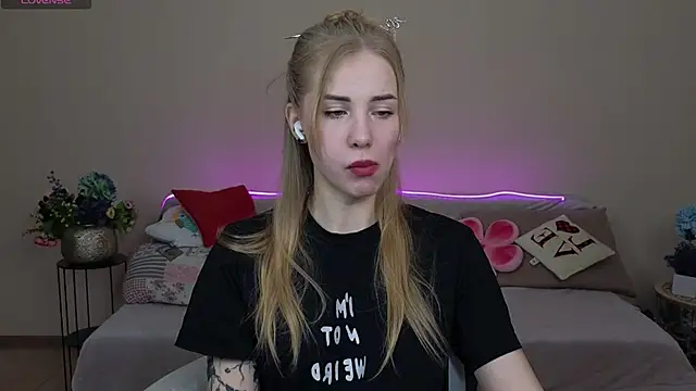 LunaBelli online show from 04-04-26, 07:11