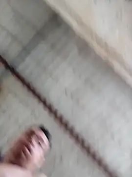 strip 1212 online show from 11-04-25, 10:42