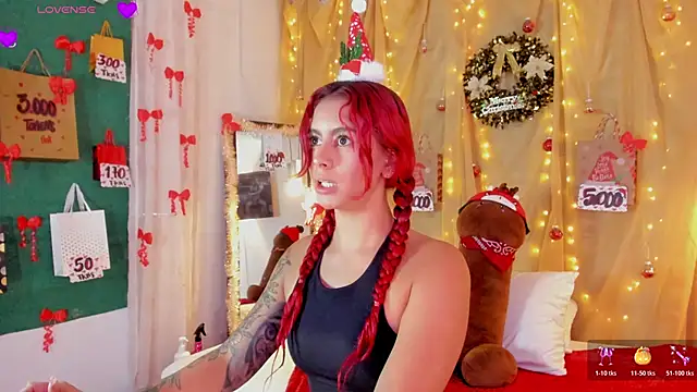 Snapshot of Sophiee_Hill chatting on 11-20-25, 07:46 Sophiee Hill online show from 11-20-25, 07:46