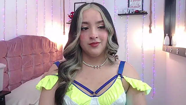 sapphire lilac online show from 12-02-24, 03:37