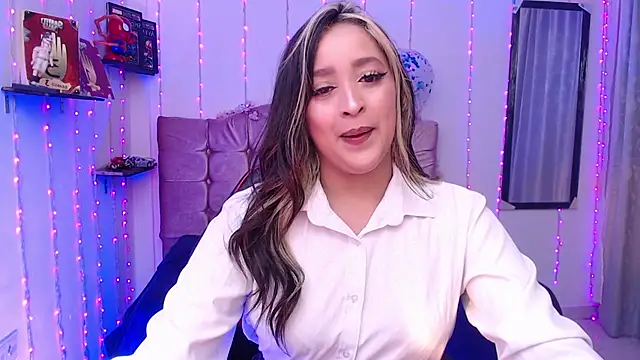 sapphire lilac online show from 02-06-25, 04:10