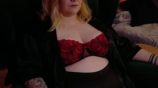 GoddessSade online show from 10-20-25, 08:42