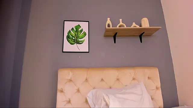 Soe Lara online show from 10-11-25, 11:09