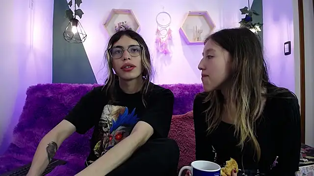 BRIAR AND BLAIR online show from 12-02-24, 01:57