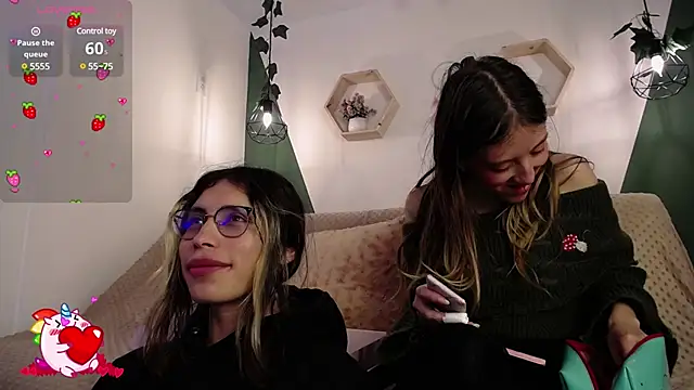 BRIAR AND BLAIR online show from 01-04-25, 01:42