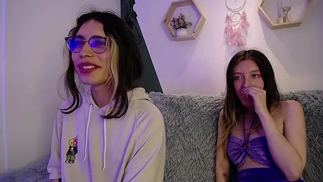 BRIAR AND BLAIR online show from 01-06-25, 04:34