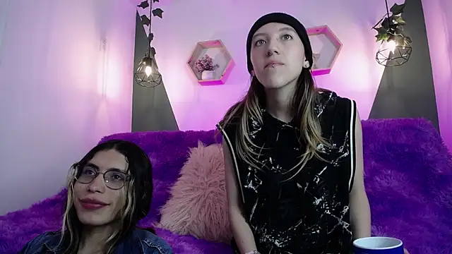 BRIAR AND BLAIR online show from 02-03-25, 02:13