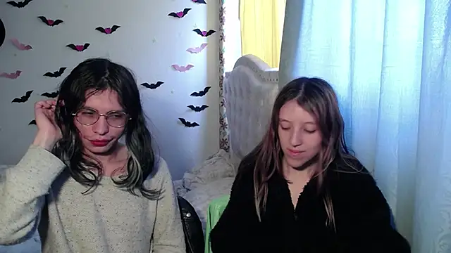 BRIAR AND BLAIR online show from 09-29-25, 04:34