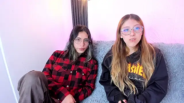 BRIAR AND BLAIR online show from 10-22-25, 02:28