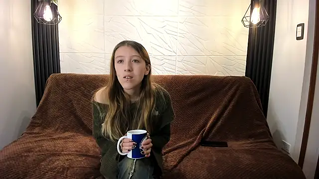 BRIAR AND BLAIR online show from 11-07-25, 01:11