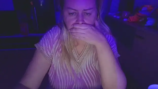 Meliss Official9 online show from 10-11-25, 05:44