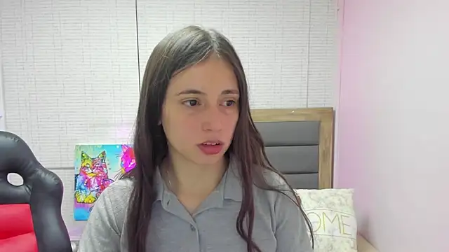 Snapshot of MAGNOLEROY chatting on 10-20-25, 01:33 MAGNOLEROY online show from 10-20-25, 01:33