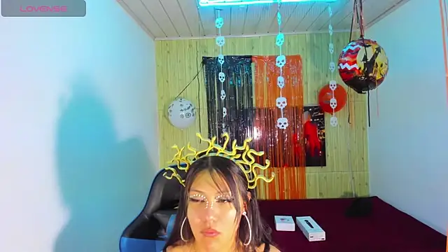 Catalehia Milk online show from 10-30-25, 09:48