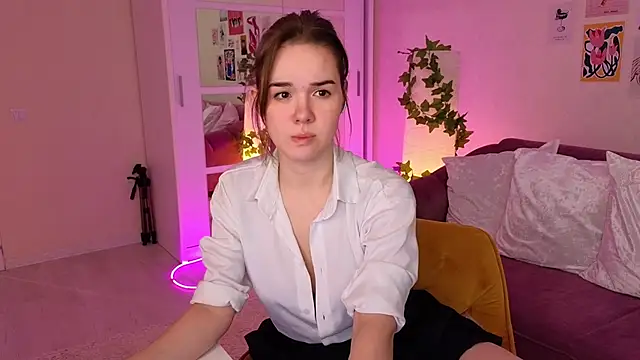 LindaRobertz online show from 03-04-25, 09:07