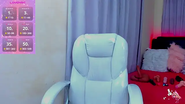 Snapshot of Hot_beauty__ chatting on 01-29-25, 04:26 Hot beauty online show from 01-29-25, 04:26