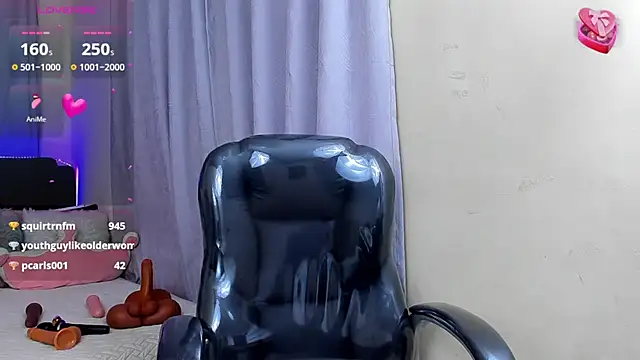 Snapshot of Hot_beauty__ chatting on 03-12-25, 06:51 Hot beauty online show from 03-12-25, 06:51