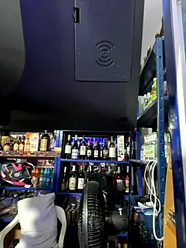 Snapshot of Hot_beauty__ chatting on 09-28-25, 04:29 Hot beauty online show from 09-28-25, 04:29