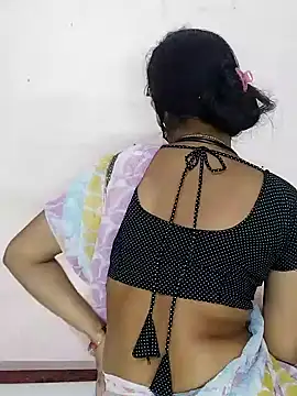 Snapshot of pujabhabi51 chatting on 12-26-24, 09:58 pujabhabi51 online show from 12-26-24, 09:58