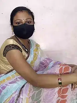 Snapshot of pujabhabi51 chatting on 02-05-25, 02:51 pujabhabi51 online show from 02-05-25, 02:51