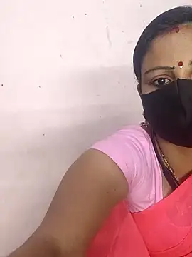 Snapshot of pujabhabi51 chatting on 02-06-25, 10:32 pujabhabi51 online show from 02-06-25, 10:32