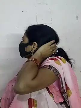 Snapshot of pujabhabi51 chatting on 02-13-25, 11:37 pujabhabi51 online show from 02-13-25, 11:37