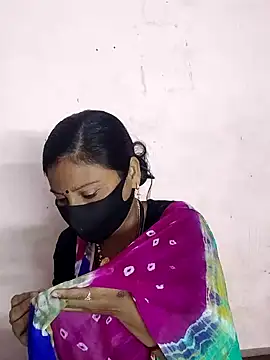 Snapshot of pujabhabi51 chatting on 02-21-25, 01:44 pujabhabi51 online show from 02-21-25, 01:44