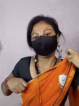 Snapshot of pujabhabi51 chatting on 03-03-25, 01:31 pujabhabi51 online show from 03-03-25, 01:31