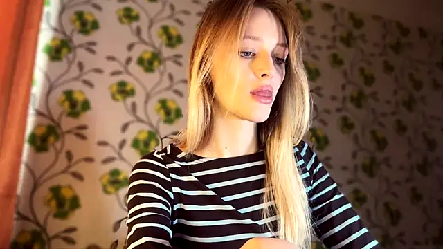 Evvie Summn1 online show from 03-03-26, 05:35